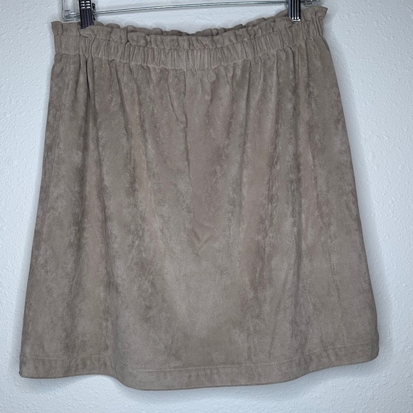 LOFT Dresses & Skirts - Ann Taylor LOFT Faux Suede Casual Skirt, Beige, Size Medium